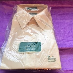 Dress shirt short sleeve